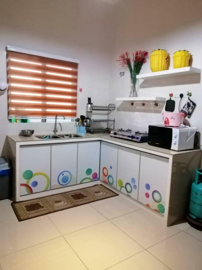 Alyaleesya Homestay Teres 브린창 외부 사진